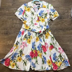 Karl Lagenfeld NWT Size 16 Floral Faux Wrap Dress Midi Belt Pockets Classy